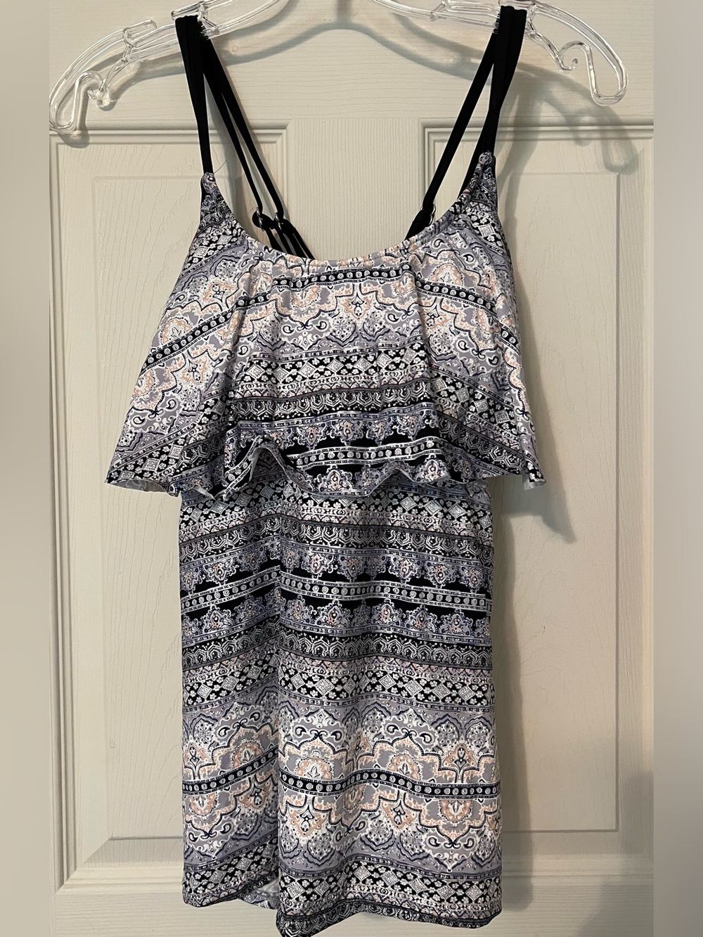 Ambrielle Curve Paisley Ruffle Tank